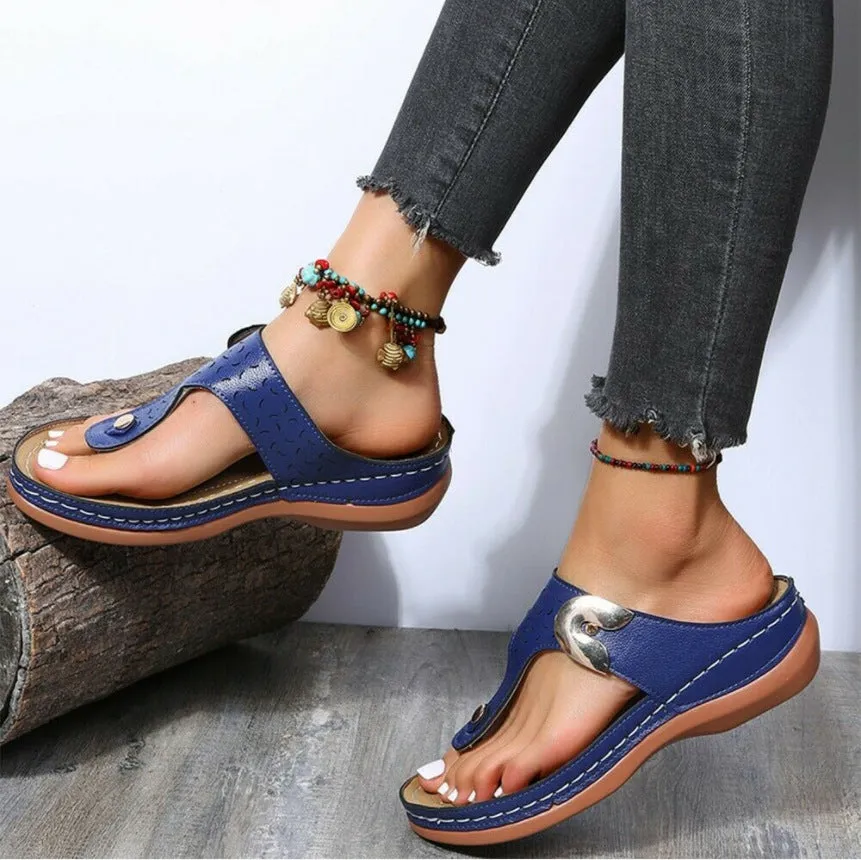 2022 Summer New Women's Metal Decor Feature Pattern Wedge Flip-Flops