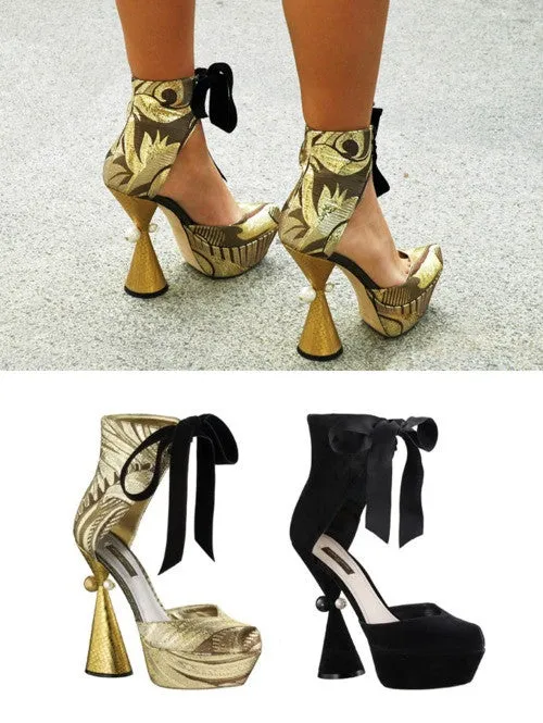Louis Vuitton - Editorial, Black Suede Ankle Wrap Pumps with Pearl on Heel - IT 38