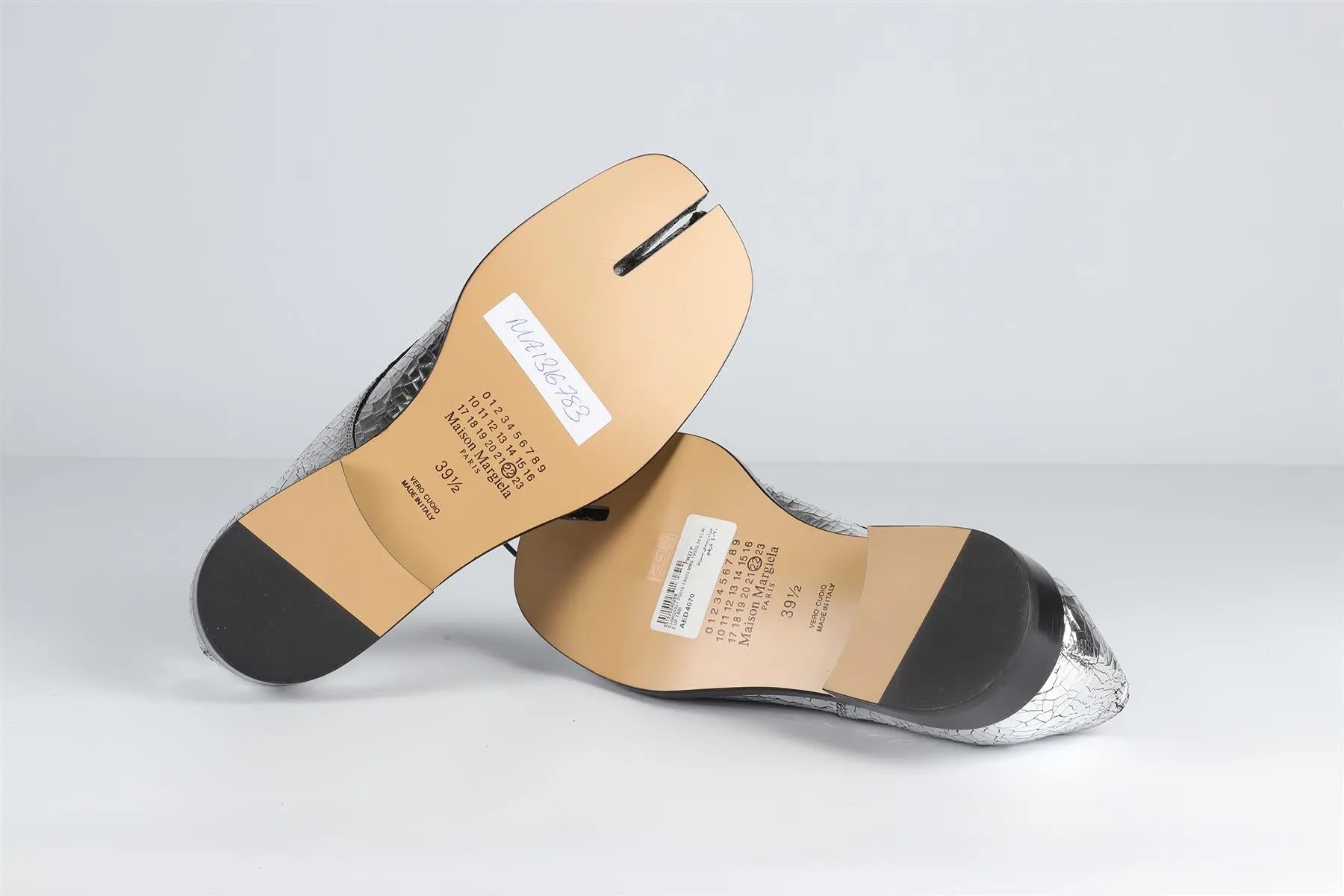 MAISON MARGIELA SILVER TABI LEATHER LOAFERS EU 39.5 UK 6.5 US 9.5
