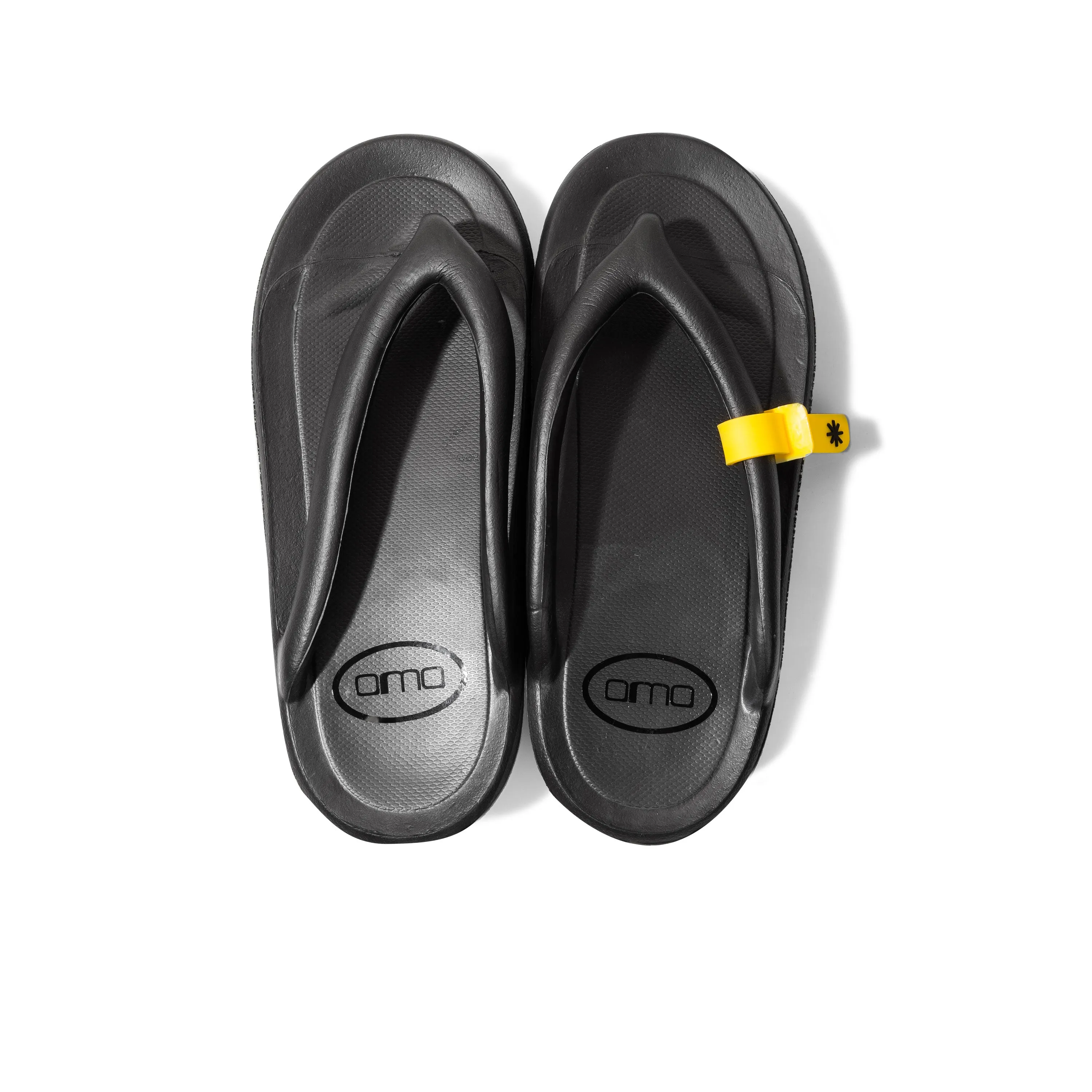 OMO FLIP FLOPS BLACK