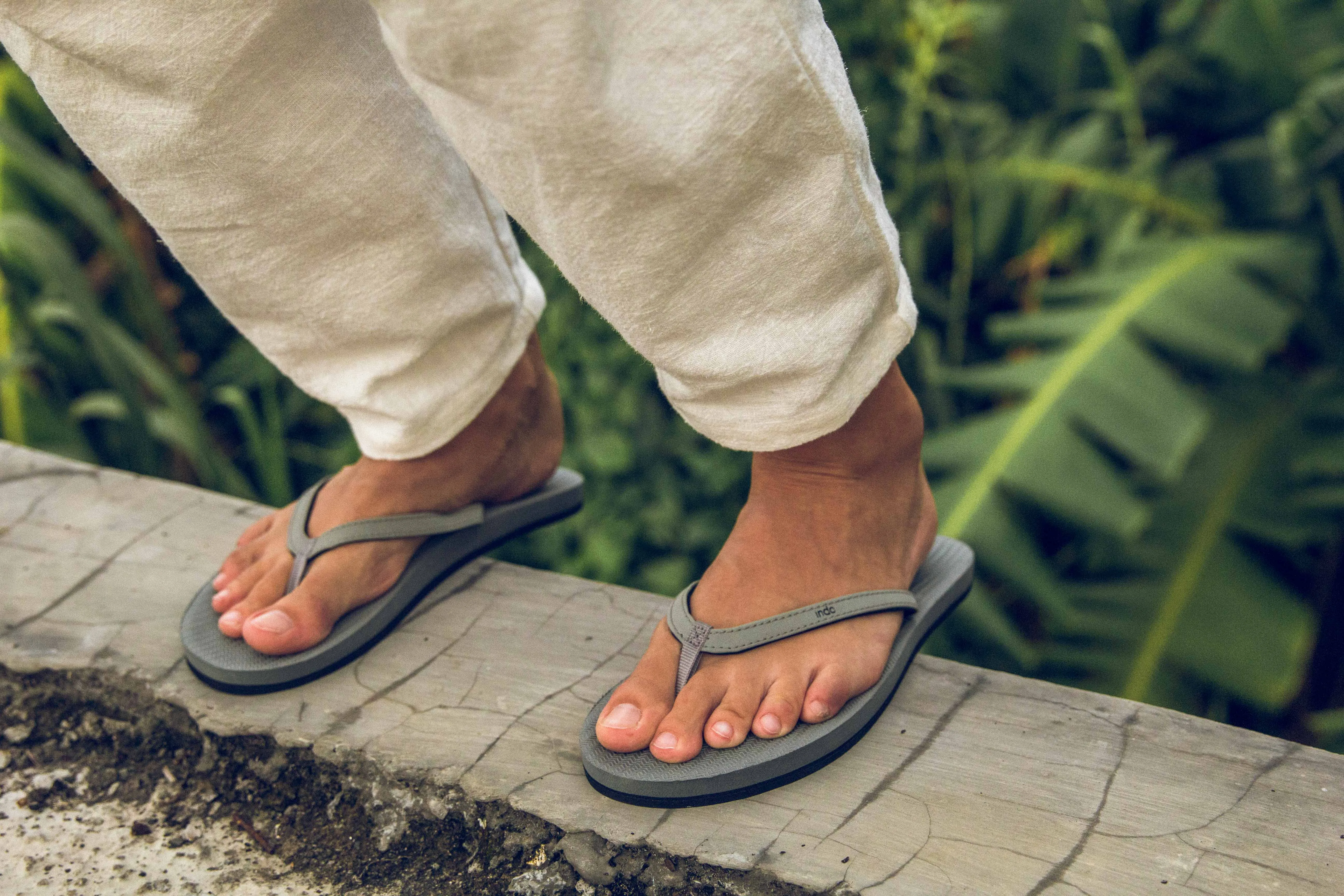 Women's Flip Flops - Granite